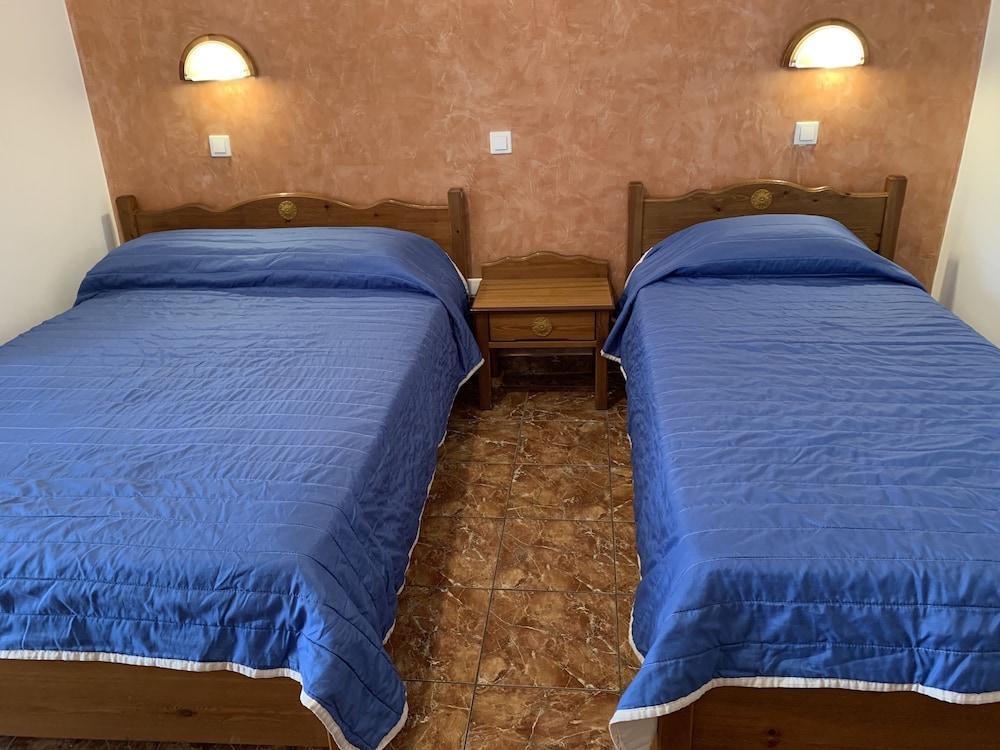 Villa Ilios Фира Екстериор снимка