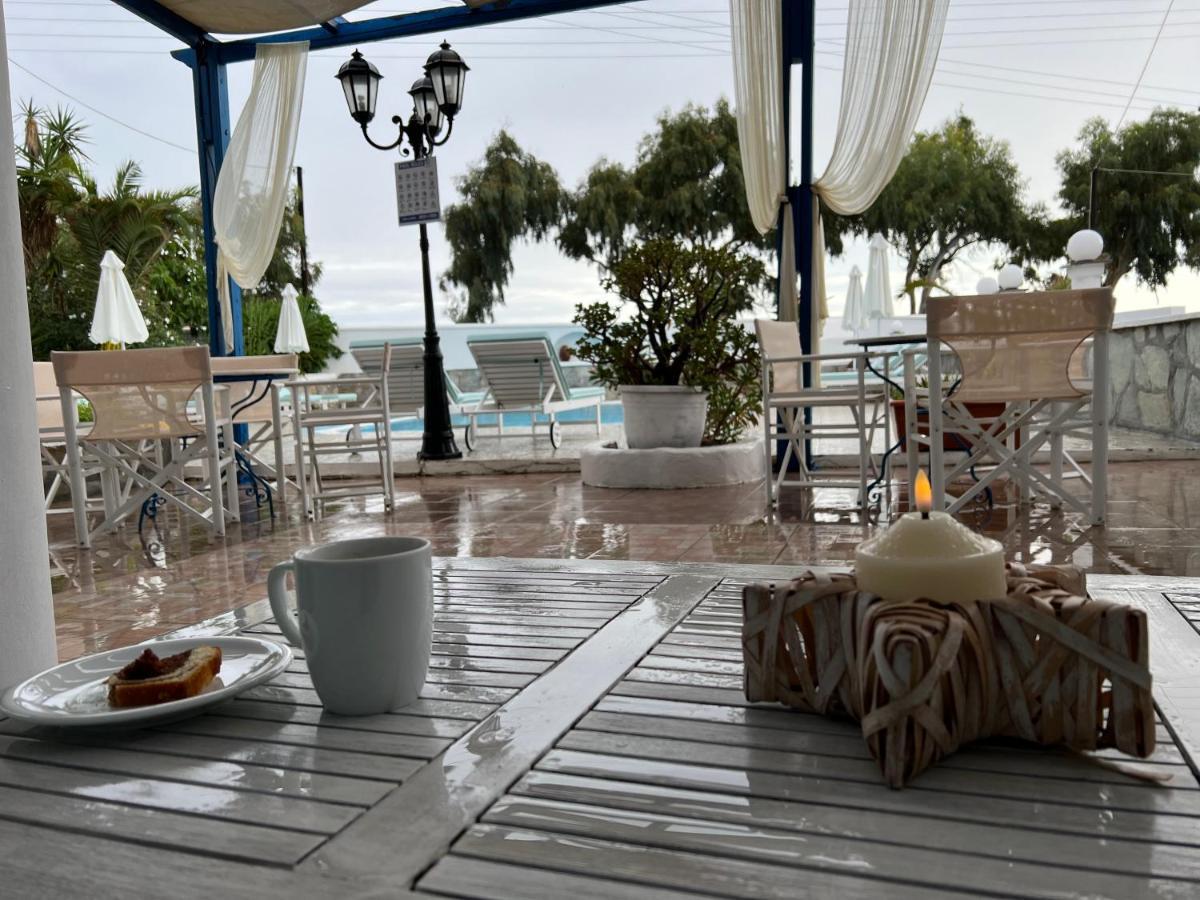 Villa Ilios Фира Екстериор снимка